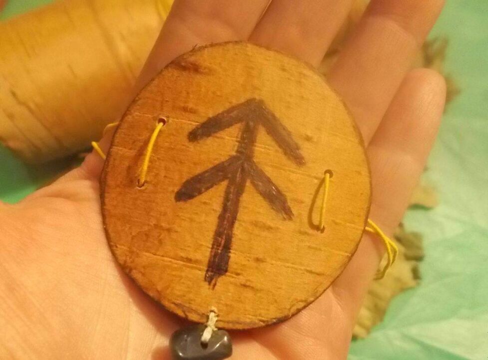 DIY lucky charm amulet